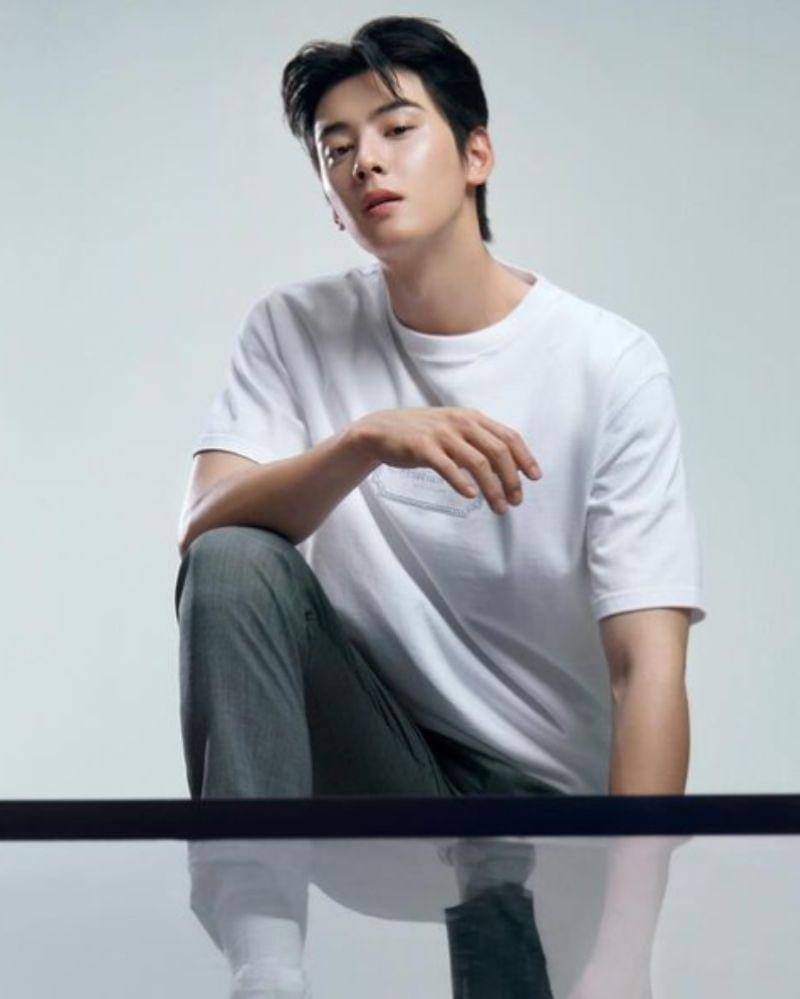 Instagram.com/eunwo.o_c